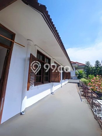 Rumah kawasan Pondok Indah, Jakarta Selatan, LT 689m² Bangunan 555m² Rumah kawasan Pondok Indah, Jakarta Selatan, LT 689m² Bangunan 555m²