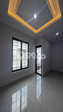 Dijual Rumah Strategis Bagus Punya 3 KT di Jagakarsa Jakarta Selatan SHM Dijual Rumah Strategis Bagus Punya 3 KT di Jagakarsa Jakarta Selatan SHM
