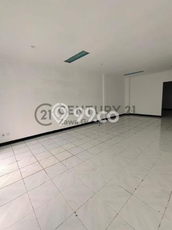 Unit Komersial Dijual di Pasar Rebo Jakarta Timur Luas Tanah 1416m2, Luas Bangunan 1200m2 Unit Komersial Dijual di Pasar Rebo Jakarta Timur Luas Tanah 1416m2, Luas Bangunan 1200m2