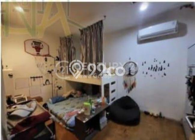 Jual Rumah Luas Megah Dengan View Eksklusif di Jelambar, Jakarta Barat Jual Rumah Luas Megah Dengan View Eksklusif di Jelambar, Jakarta Barat