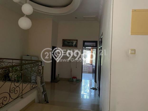 Jual Rumah Luas Megah Dengan View Cantik di Taman Palem, Jakarta Barat Jual Rumah Luas Megah Dengan View Cantik di Taman Palem, Jakarta Barat