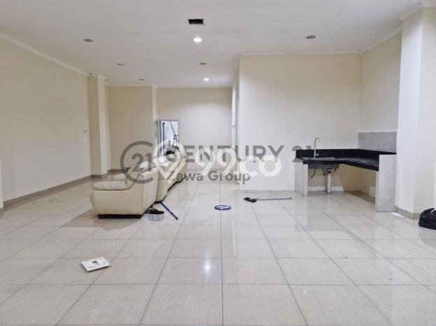 Ruko Disewakan Kawasan Muara Karang, Luas 500m², Pusat Bisnis, Siap Usaha Ruko Disewakan Kawasan Muara Karang, Luas 500m², Pusat Bisnis, Siap Usaha