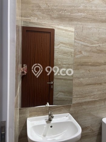 Rumah Disewakan Jakarta Utara LT 560m2 LB 215m2 Area Pantai Indah Kapuk Rumah Disewakan Jakarta Utara LT 560m2 LB 215m2 Area Pantai Indah Kapuk