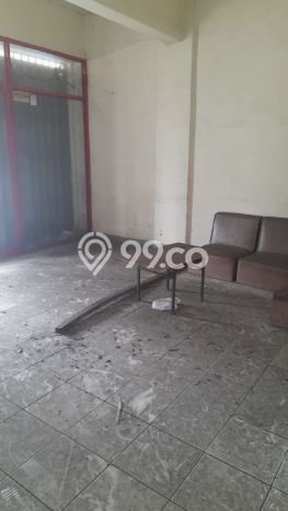 LOKASI STRATEGIS! Ruko di Roxy, Luas 200m², Kawasan Komersial LOKASI STRATEGIS! Ruko di Roxy, Luas 200m², Kawasan Komersial