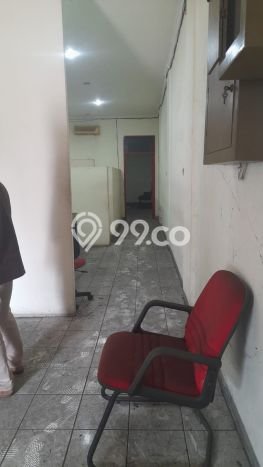 LOKASI STRATEGIS! Ruko di Roxy, Luas 200m², Kawasan Komersial LOKASI STRATEGIS! Ruko di Roxy, Luas 200m², Kawasan Komersial