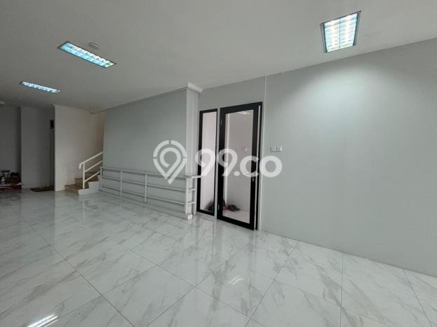 Unit Ruko Dijual di Jakarta Selatan LT 400m2 & LB 85m2 Unit Ruko Dijual di Jakarta Selatan LT 400m2 & LB 85m2