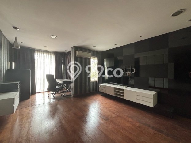 Disewakan Rumah Murah di Pantai Indah Kapuk Jakarta Utara dengan 4 KT Disewakan Rumah Murah di Pantai Indah Kapuk Jakarta Utara dengan 4 KT
