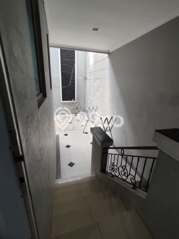 Rumah Kontrakan Jakarta Utara LT 200m2 LB 350m2 Kawasan Pantai Indah Kapuk Rumah Kontrakan Jakarta Utara LT 200m2 LB 350m2 Kawasan Pantai Indah Kapuk