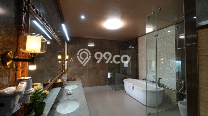 Dijual Hotel Kawasan Cisarua, Luas 38775m2m², Kawasan Komersial, Jalur Strategis Dijual Hotel Kawasan Cisarua, Luas 38775m2m², Kawasan Komersial, Jalur Strategis