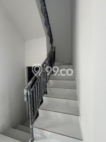 Disewakan Rumah Murah di Pantai Indah Kapuk 2 Jakarta Utara Punya 3 Kamar Tidur Disewakan Rumah Murah di Pantai Indah Kapuk 2 Jakarta Utara Punya 3 Kamar Tidur