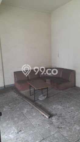 LOKASI STRATEGIS! Ruko di Roxy, Luas 200m², Kawasan Komersial LOKASI STRATEGIS! Ruko di Roxy, Luas 200m², Kawasan Komersial