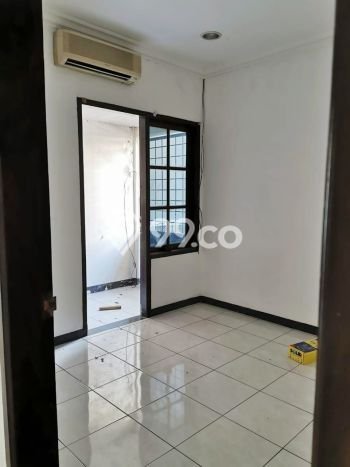 Rumah Modern Minimalis 4 KT Bisa Langsung Pindah di Mulyorejo Rumah Modern Minimalis 4 KT Bisa Langsung Pindah di Mulyorejo