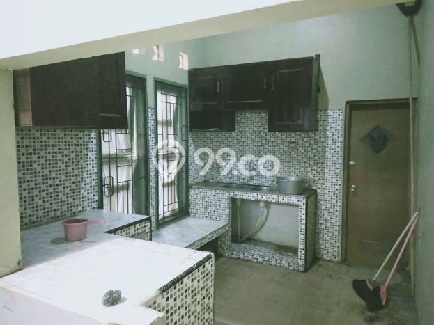 Dijual Rumah Strategis Bagus Punya 4 KT di Benowo Surabaya SHM Dijual Rumah Strategis Bagus Punya 4 KT di Benowo Surabaya SHM