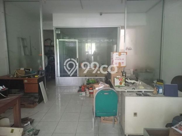 Unit Ruko Dijual di Surabaya LT 85m2 & LB 85m2 Unit Ruko Dijual di Surabaya LT 85m2 & LB 85m2