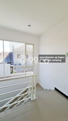Rumah Strategis Modern Lb 130m2 di Waru, Sidoarjo Rumah Strategis Modern Lb 130m2 di Waru, Sidoarjo