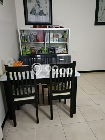 Rumah Modern Cantik 4 Kamar Bisa Langsung Pindah di Gubeng Rumah Modern Cantik 4 Kamar Bisa Langsung Pindah di Gubeng