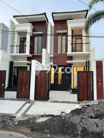 Rumah Minimalis 4 Kamar LT 110m2 di Ketintang Rumah Minimalis 4 Kamar LT 110m2 di Ketintang