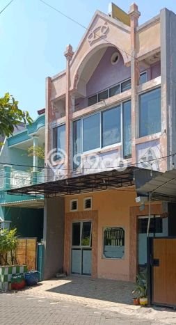 Unit Ruko Dijual di Surabaya LT 96m2 & LB 180m2 Unit Ruko Dijual di Surabaya LT 96m2 & LB 180m2