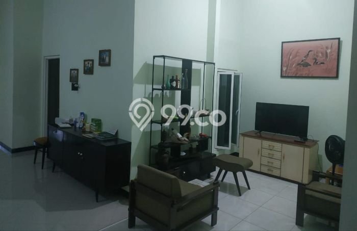 Dijual Rumah 4 Kamar Lokasi Strategis Bagus dan Strategis di Rungkut Dijual Rumah 4 Kamar Lokasi Strategis Bagus dan Strategis di Rungkut