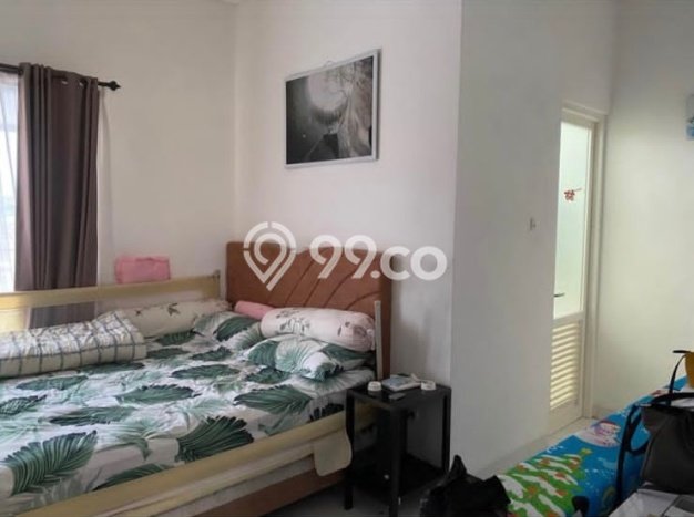 For Sale Rumah 4 Kamar Lokasi Strategis Bagus dan Strategis di Rungkut For Sale Rumah 4 Kamar Lokasi Strategis Bagus dan Strategis di Rungkut