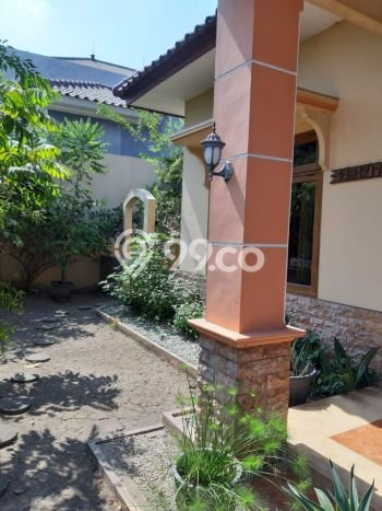Rumah Elit Modern Tanpa Renovasi di Surabaya Kota Surabaya Rumah Elit Modern Tanpa Renovasi di Surabaya Kota Surabaya
