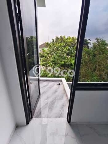 Rumah Modern 3 KT di Jatiwaringin Jakarta Timur Unfurnished Rumah Modern 3 KT di Jatiwaringin Jakarta Timur Unfurnished