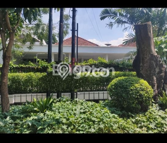 Rumah 6 KT 2 KM di Kawasan Raya Darmo, Surabaya Rumah 6 KT 2 KM di Kawasan Raya Darmo, Surabaya