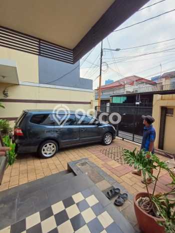 Rumah Modern 3 KT LT 88m2 di Menteng Dalam Rumah Modern 3 KT LT 88m2 di Menteng Dalam