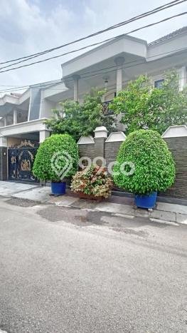 Siap Huni Hunian Elit 4 Kamar di Tebet Dekat ke Mana Pun Siap Huni Hunian Elit 4 Kamar di Tebet Dekat ke Mana Pun