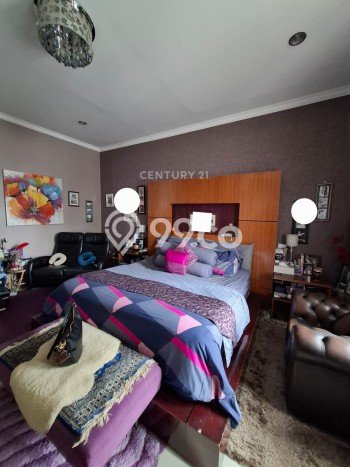 Rumah Mewah Siap Huni LT 298m2 di Kebayoran Lama, Jakarta Selatan Rumah Mewah Siap Huni LT 298m2 di Kebayoran Lama, Jakarta Selatan