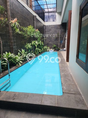 Sewa Rumah Modern di Kebayoran Baru Siap Huni dan Kondisi Bagus Sewa Rumah Modern di Kebayoran Baru Siap Huni dan Kondisi Bagus