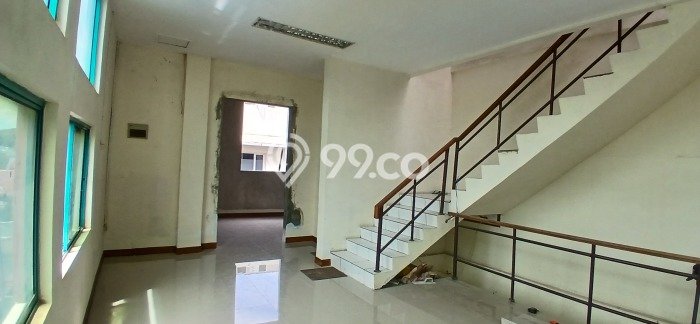LOKASI PREMIUM! Ruko Area Komersial Kawasan Pesanggrahan, Luas 155m2m², Siap Operasional LOKASI PREMIUM! Ruko Area Komersial Kawasan Pesanggrahan, Luas 155m2m², Siap Operasional