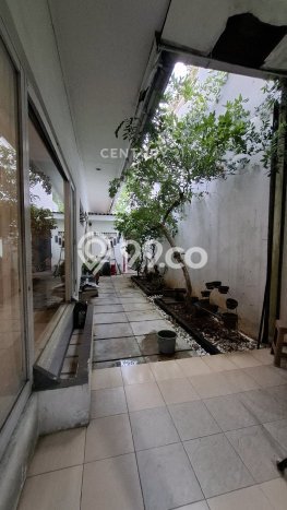 Dijual Rumah Premium dengan Fasilitas Sekitar Komplit di Menteng, Jakarta Pusat Dijual Rumah Premium dengan Fasilitas Sekitar Komplit di Menteng, Jakarta Pusat