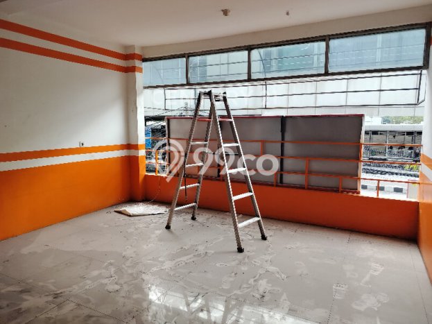 Ruko untuk Disewa di Pusat Jakarta Selatan Luas Bangunan 180m2 Ruko untuk Disewa di Pusat Jakarta Selatan Luas Bangunan 180m2