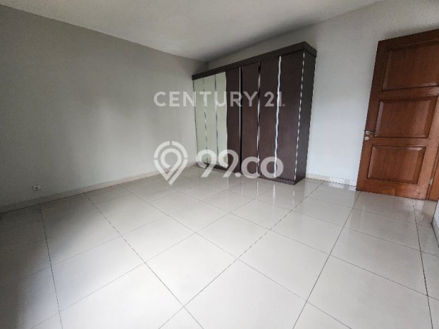 Sewa Rumah Modern di Kebayoran Baru Siap Huni dan Kondisi Bagus Sewa Rumah Modern di Kebayoran Baru Siap Huni dan Kondisi Bagus