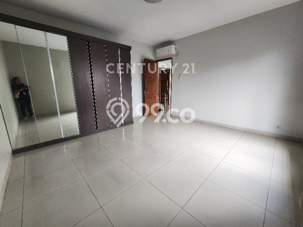 Sewa Rumah Modern di Kebayoran Baru Siap Huni dan Kondisi Bagus Sewa Rumah Modern di Kebayoran Baru Siap Huni dan Kondisi Bagus