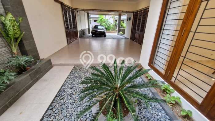 Rumah Luxury Modern Siap Huni di Pejaten Jakarta Selatan Rumah Luxury Modern Siap Huni di Pejaten Jakarta Selatan