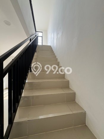 FOR SALE! Ruko di Karawaci Tangerang, LT 45m2, LB 83m2 FOR SALE! Ruko di Karawaci Tangerang, LT 45m2, LB 83m2