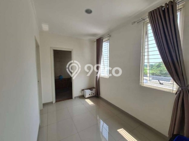 Dijual Hunian Rumah Terawat 3 Kamar di Suvarna Sutera, Tangerang Dijual Hunian Rumah Terawat 3 Kamar di Suvarna Sutera, Tangerang