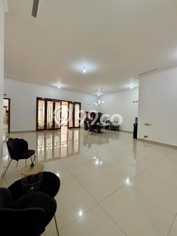 Hunian Elit LB 360m2 Siap Huni Desain Elegan di Kota Baru Parahyangan, Bandung Hunian Elit LB 360m2 Siap Huni Desain Elegan di Kota Baru Parahyangan, Bandung