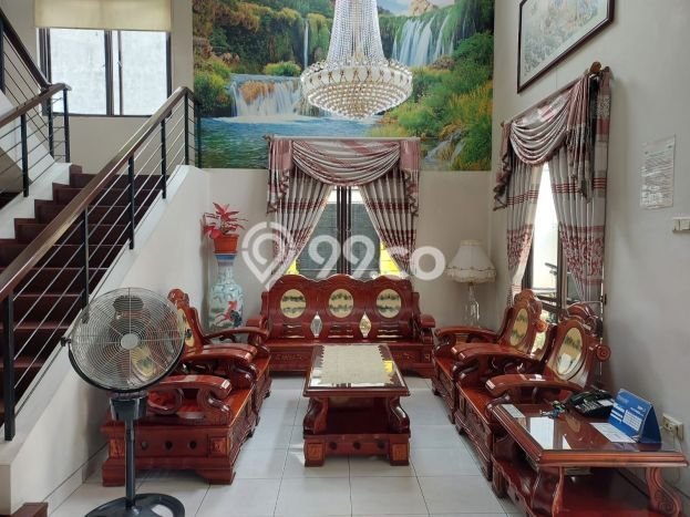 Rumah Berkelas LT 425m² / LB 278m² di Kompleks Cluster Kota Wisata, Bogor Rumah Berkelas LT 425m² / LB 278m² di Kompleks Cluster Kota Wisata, Bogor