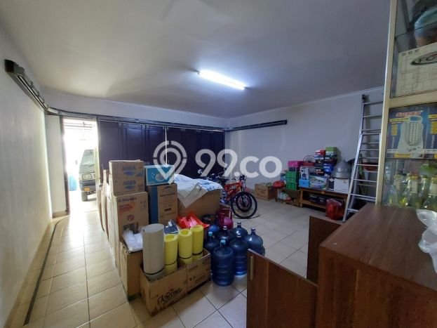 Rumah Berkelas LT 425m² / LB 278m² di Kompleks Cluster Kota Wisata, Bogor Rumah Berkelas LT 425m² / LB 278m² di Kompleks Cluster Kota Wisata, Bogor