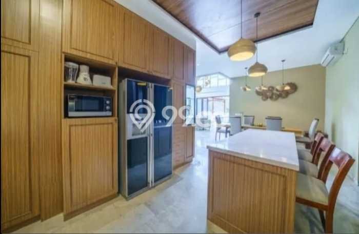 Hunian Mewah LB 500m2 Siap Pakai Desain Elegan di Canggu, Badung Hunian Mewah LB 500m2 Siap Pakai Desain Elegan di Canggu, Badung