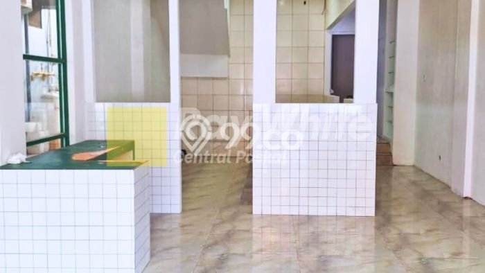 Ruko Dijual di Bandung LT 76m2 & LB 270m2 Lokasi Terbaik! Ruko Dijual di Bandung LT 76m2 & LB 270m2 Lokasi Terbaik!