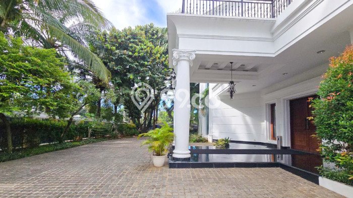 Hunian Elit LB 1000m2 Siap Pakai Desain Elegan di patra kuningan, Jakarta Selatan Hunian Elit LB 1000m2 Siap Pakai Desain Elegan di patra kuningan, Jakarta Selatan
