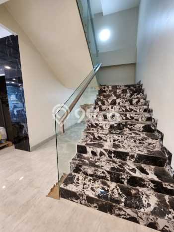 Unit Kantor Dijual di Jakarta Selatan LT 1000m2 & LB 2750m2 Unit Kantor Dijual di Jakarta Selatan LT 1000m2 & LB 2750m2