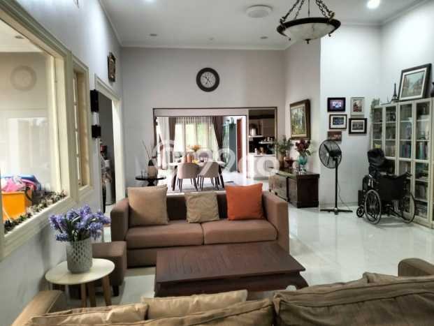 For Sale! Premium House LT 988m2 Desain Elegan di Tanah Sareal For Sale! Premium House LT 988m2 Desain Elegan di Tanah Sareal