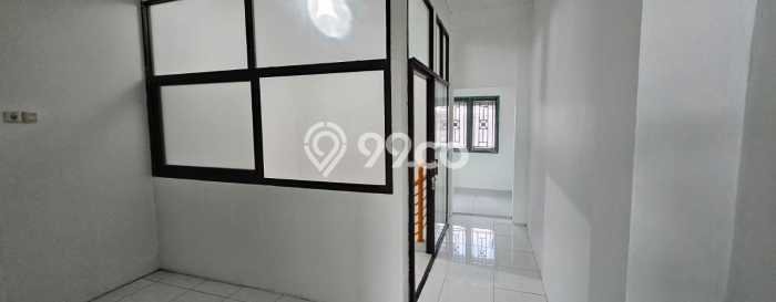 Ruko di Harapan Indah, Luas 168m2m², Lokasi Komersial, For Rent Ruko di Harapan Indah, Luas 168m2m², Lokasi Komersial, For Rent