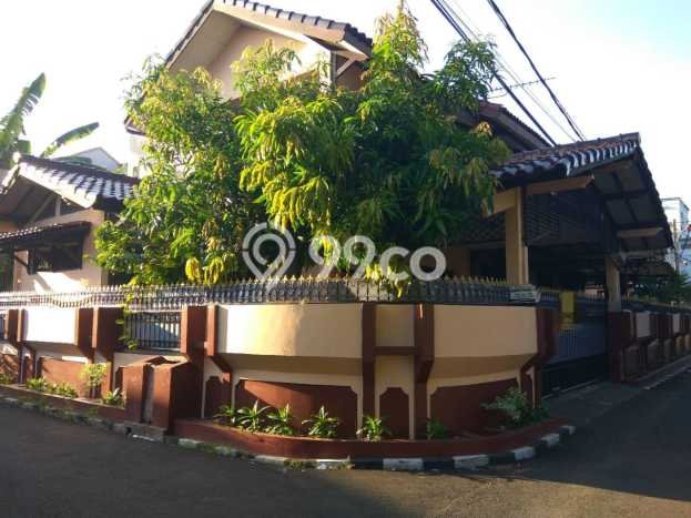 Dijual Rumah Mewah Elegan Dengan View Cantik di Pondok Kelapa, Jakarta Timur Dijual Rumah Mewah Elegan Dengan View Cantik di Pondok Kelapa, Jakarta Timur