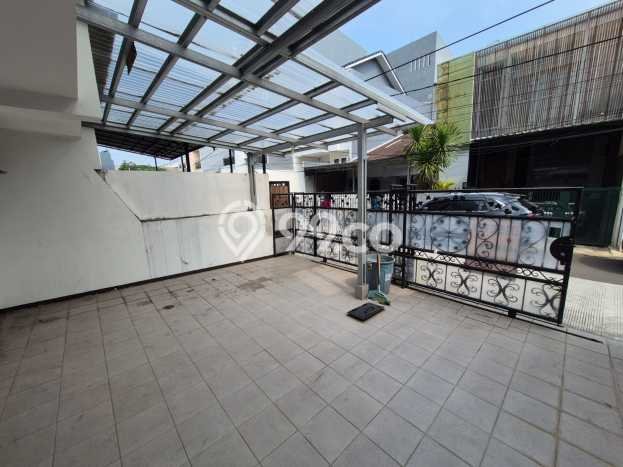 Jual Rumah Strategis Bagus Punya 2 KT di Kelapa Gading Jakarta Utara SHM Jual Rumah Strategis Bagus Punya 2 KT di Kelapa Gading Jakarta Utara SHM
